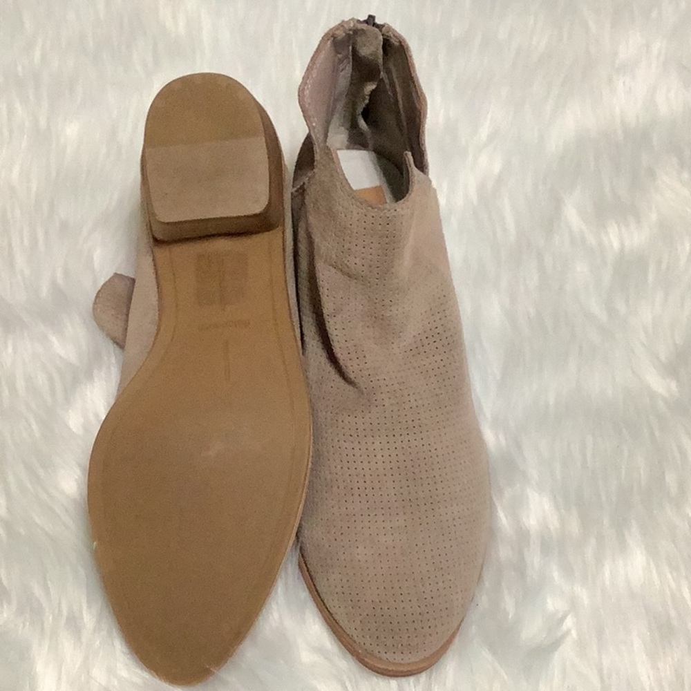 Shoes - Picture 2 of 2